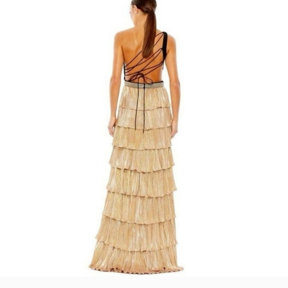 NWT Ieena Mac Duggal Metallic One Shoulder Ruffle Tiered Gown Sz 10 Black/Gold - Picture 2 of 15